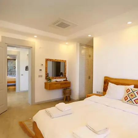 Sydney Villa *