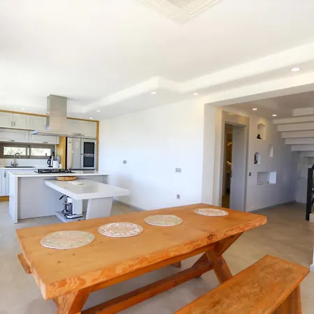Sydney Villa